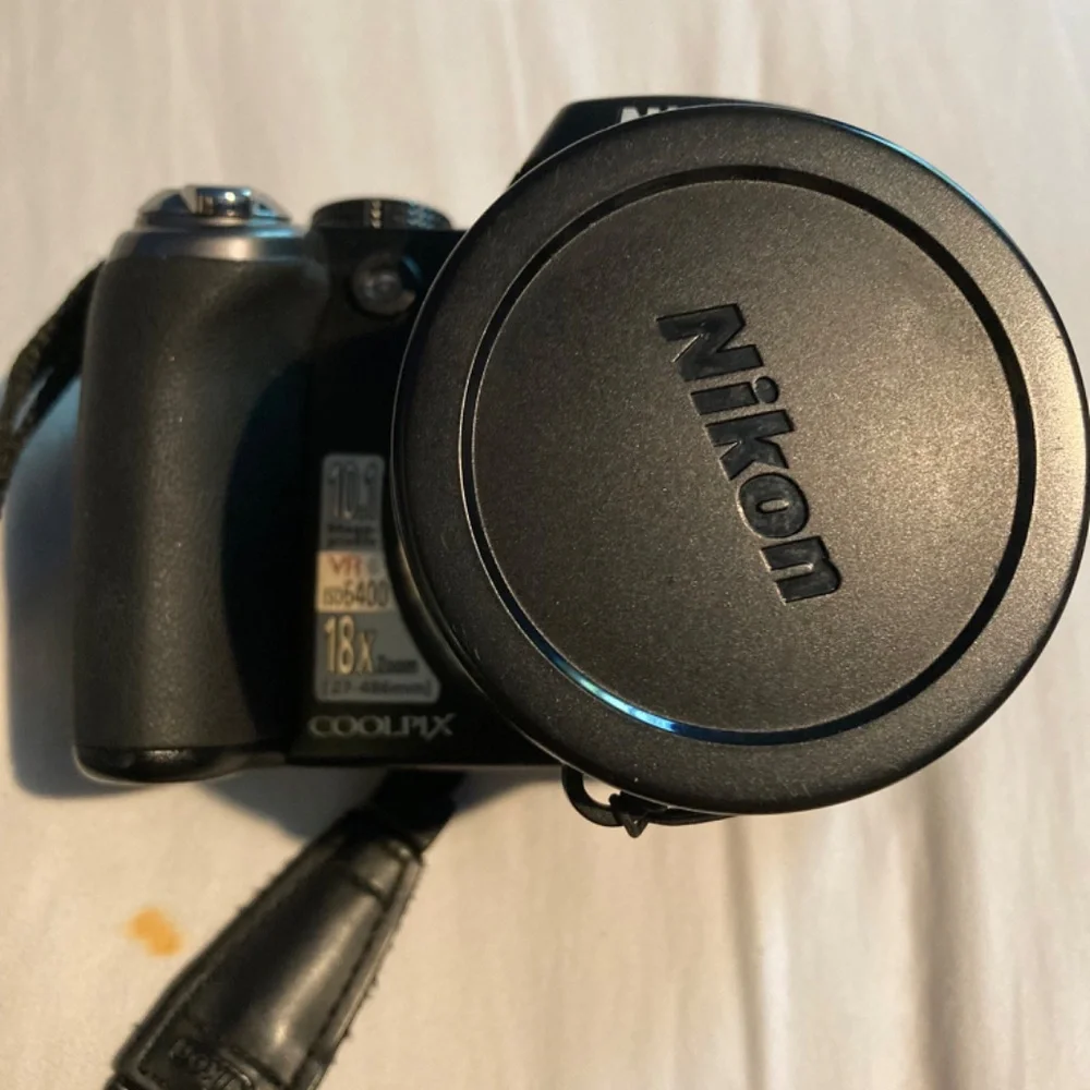 Nikon COOLPIX PE80 10.1 MP camera